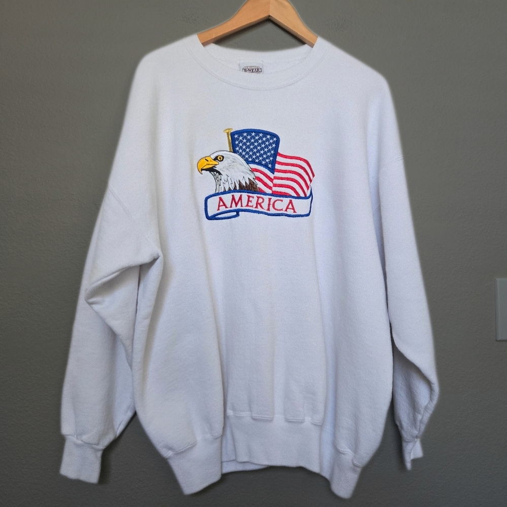 BWear 90s USA Embroidered Eagle America Patriot White Sweatshirt Size 2XL